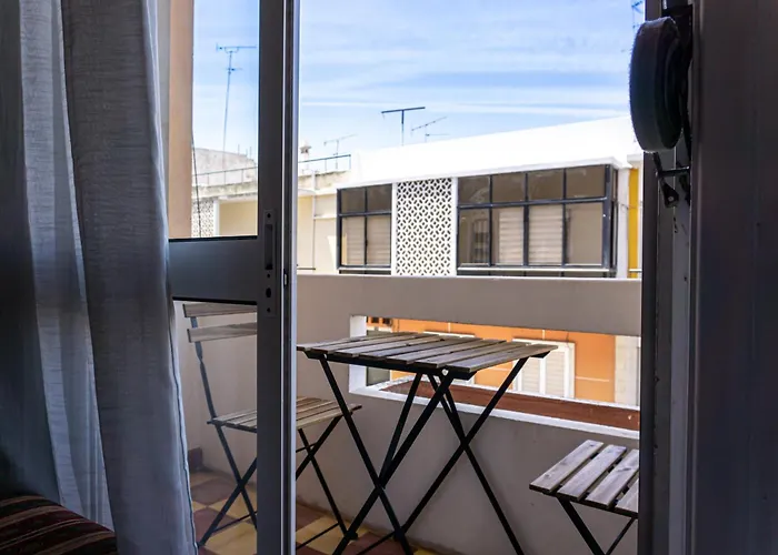 Aconchego De Quartos No Centro De Faro